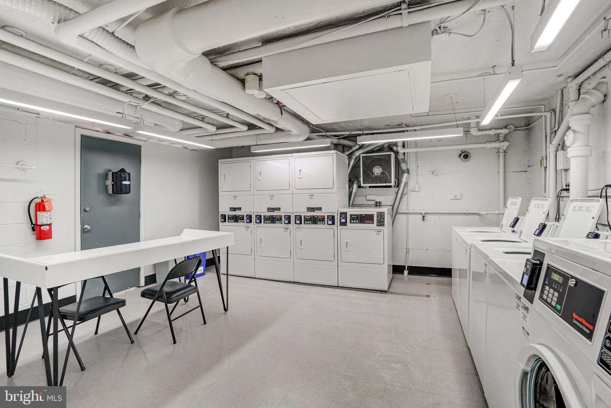 1200 South Arlington Ridge Road, Unit 305 Arlington, VA 22202 - Photo 23 of 25