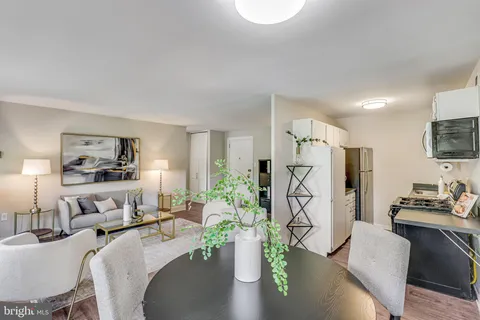 $239,500 | 1200 South Arlington Ridge Road, Unit 305, Arlington, VA 22202