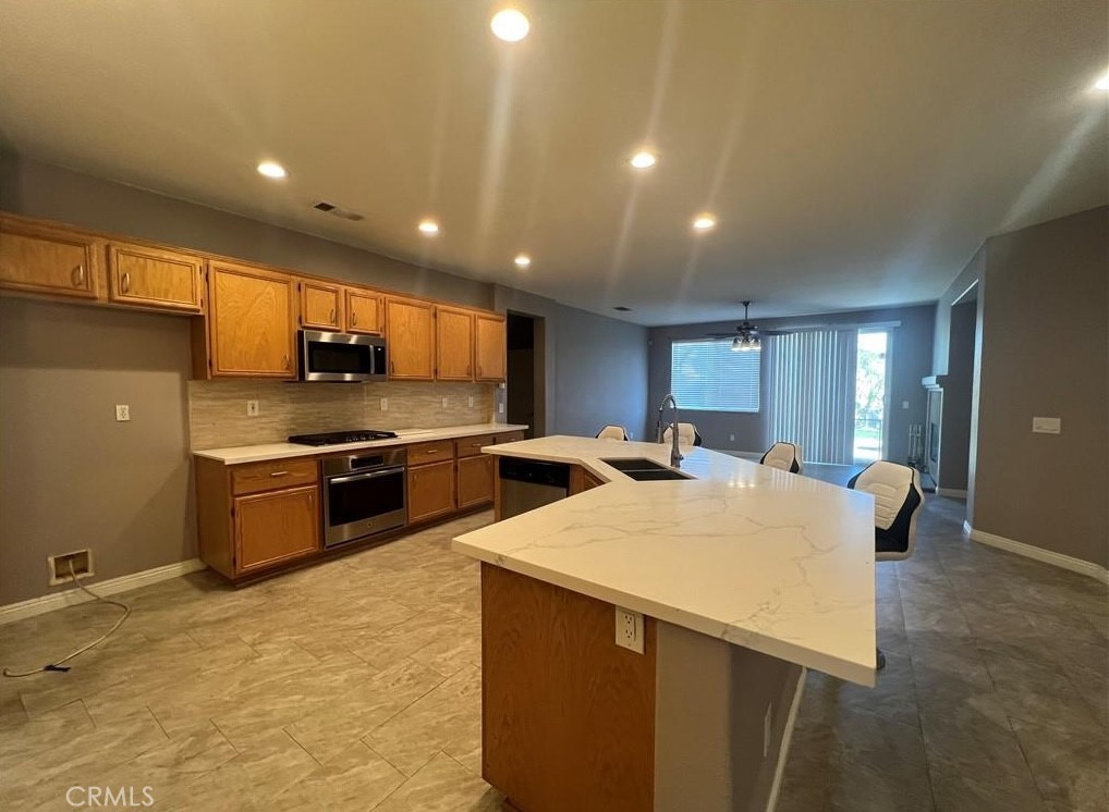 10416 Maricopa Road Victorville, CA 92392 - Photo 9 of 28