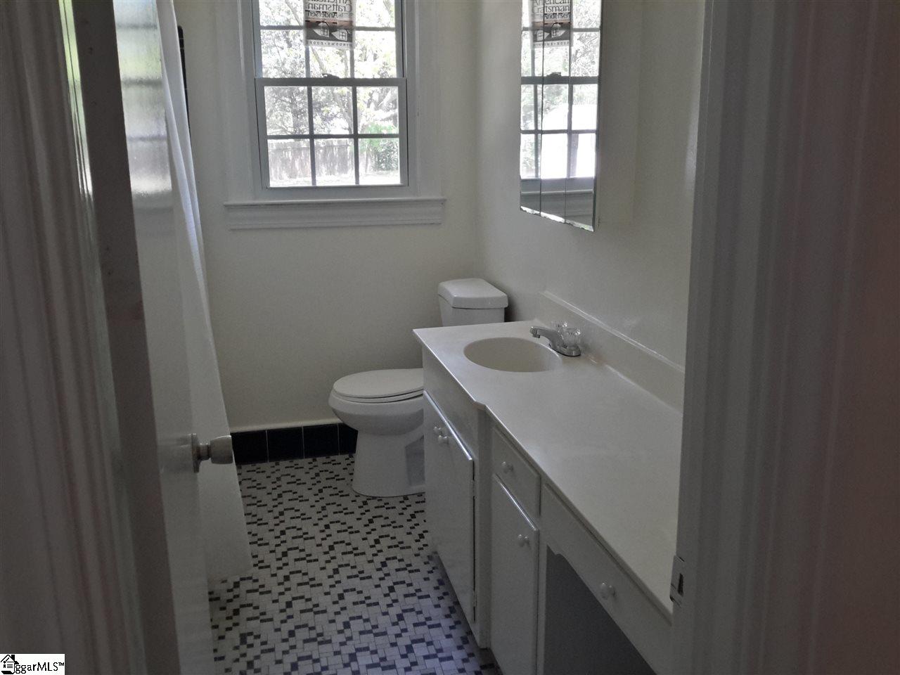 1403 East Lee Road Taylors, SC 29687 - Photo 12 of 12 Gallery Image 12