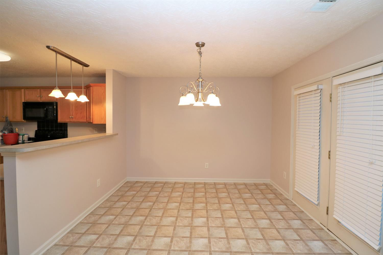 141 Strawberry Fields Road Lexington, KY 40516 - Photo 5 of 14 Photo 5
