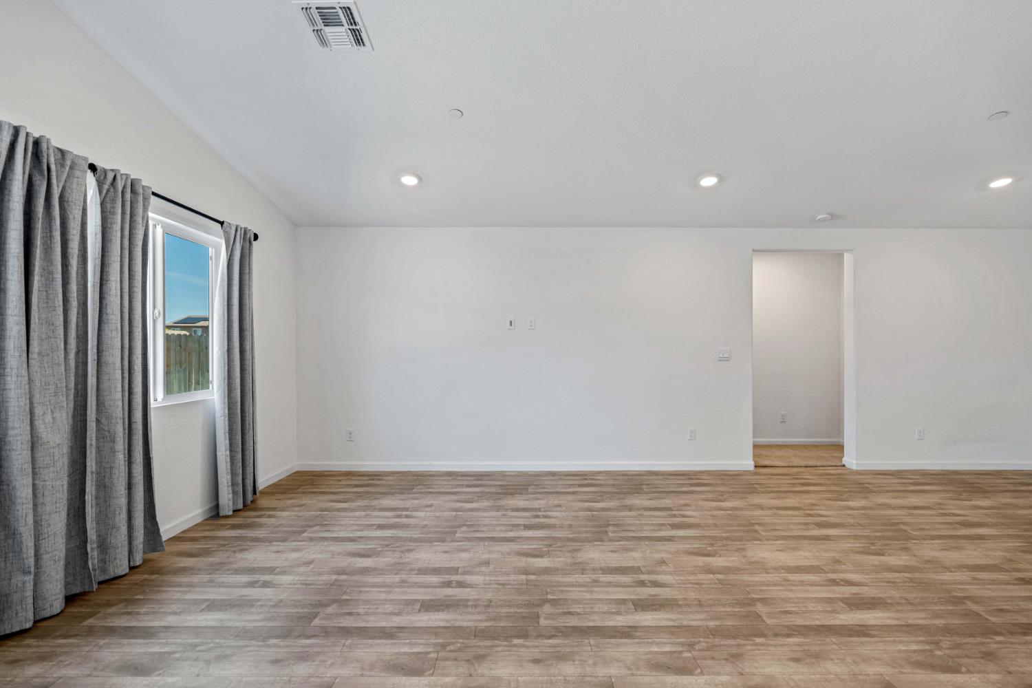 209 Dogwood Rnch Way Patterson, CA 95363 - Photo 12 of 50