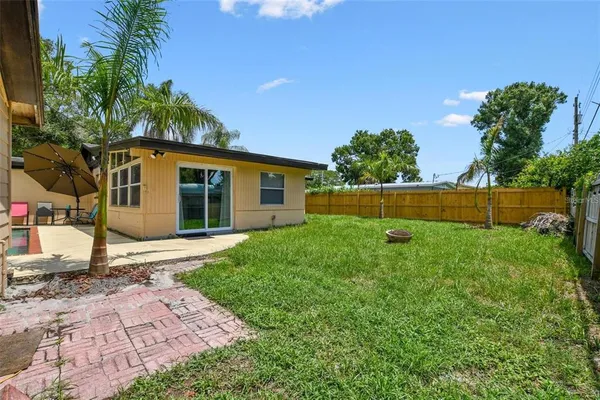 $3,200 | 4818 Holiday Drive, Tampa, FL 33615