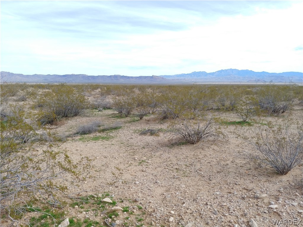2130 South Cordes Road Golden Valley, AZ 86413 - Photo 2 of 4 Gallery Image 2