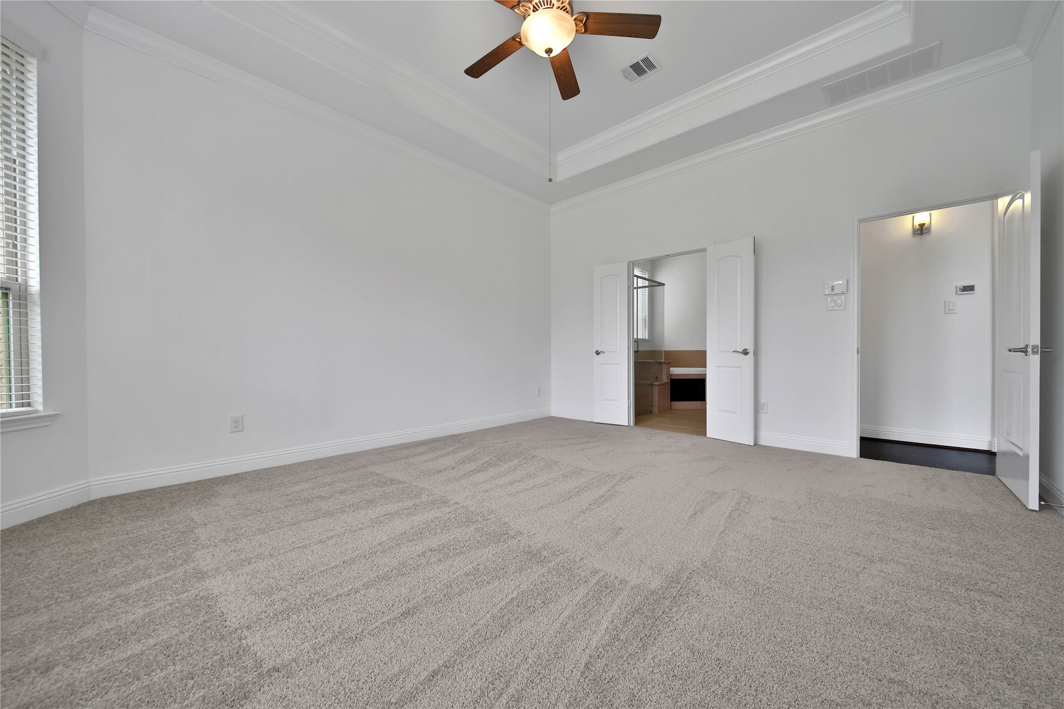 27 Waterfall Way Tomball, TX 77375 - Photo 12 of 29