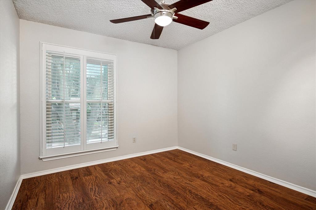 2027 Lavaca Trail Carrollton, TX 75010 - Photo 18 of 25 2nd Floor Bedroom 4