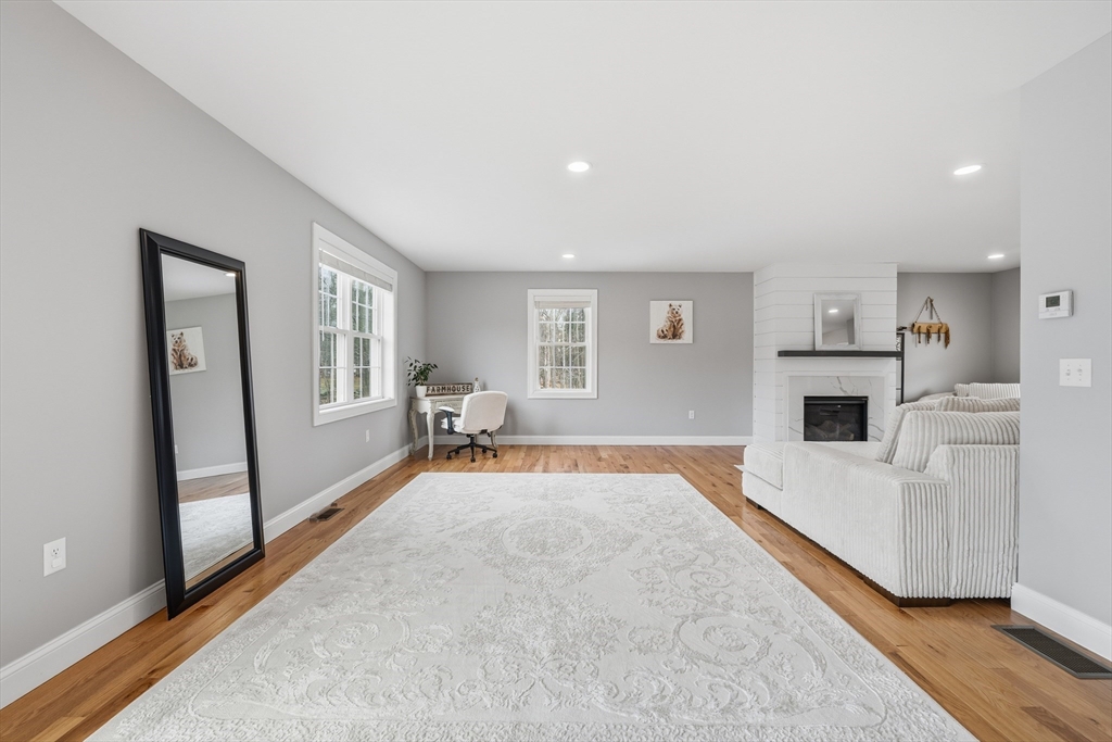 23 Hager Park Road Westminster, MA 01473 - Photo 17 of 41