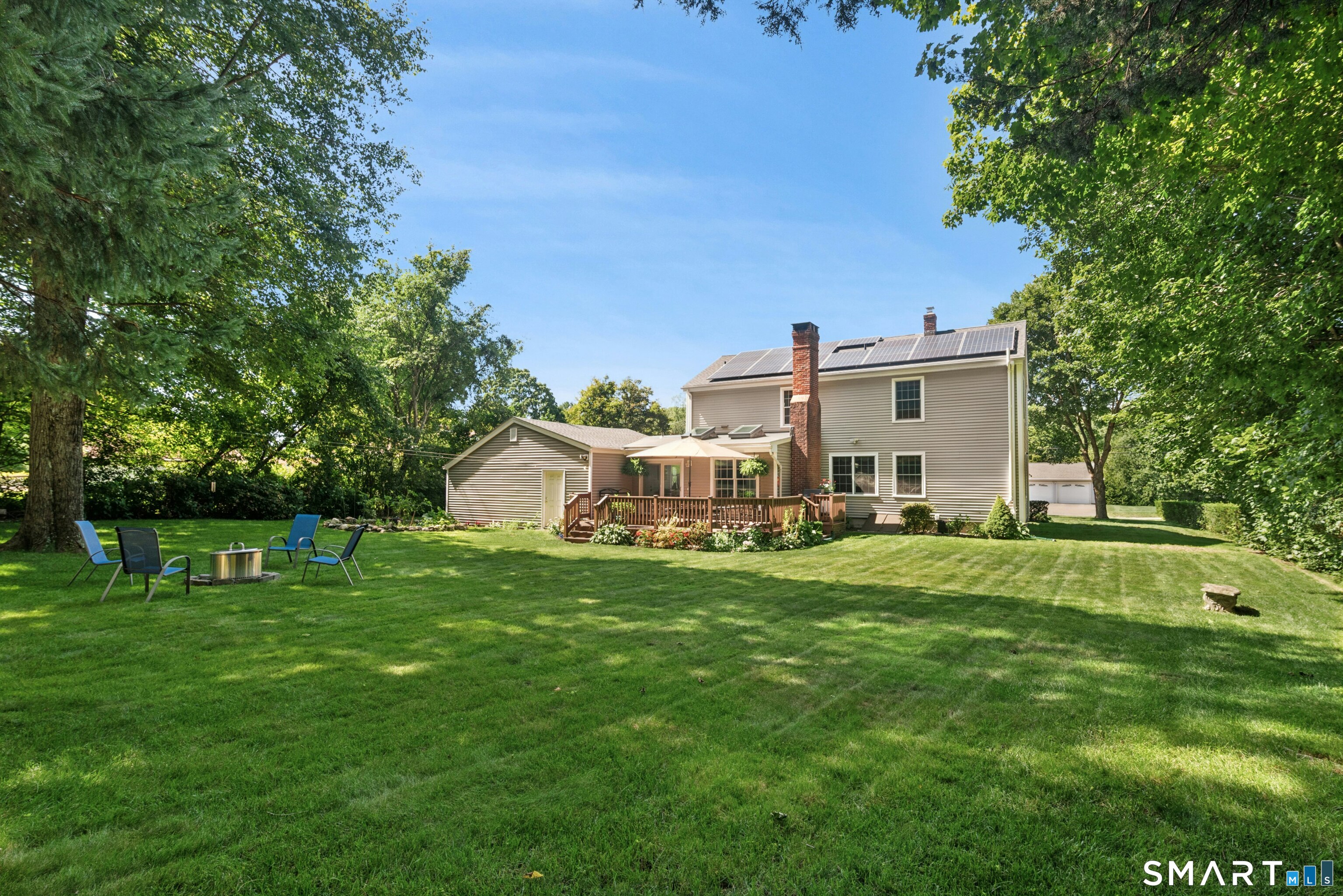 37 Stevenson Road Fairfield, CT 06825 - Photo 8 of 34 Gallery Image 8