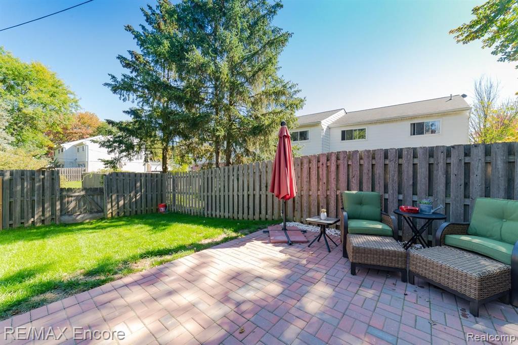 67 Stratford Lane Rochester Hills, MI 48309 - Photo 24 of 35