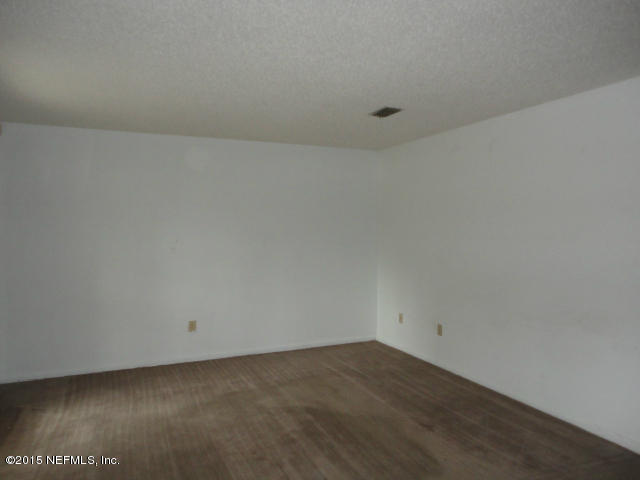 4624 Barnes Road South Jacksonville, FL 32207 - Photo 5 of 13 a view of an empty room