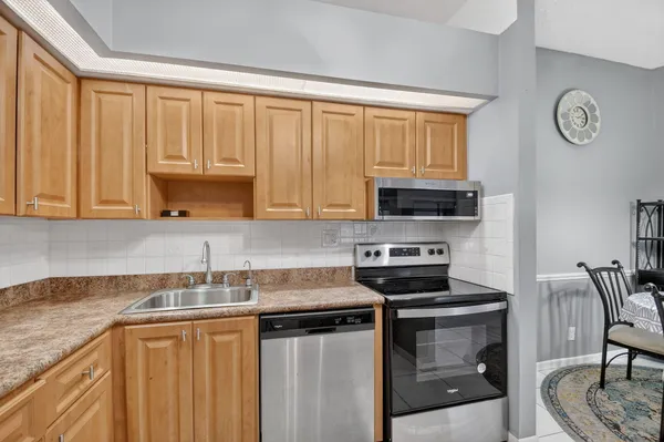 $130,000 | 15488 Lakes Of Delray Boulevard, Unit 207, Delray Beach, FL 33484