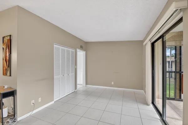 $130,000 | 15488 Lakes Of Delray Boulevard, Unit 207, Delray Beach, FL 33484
