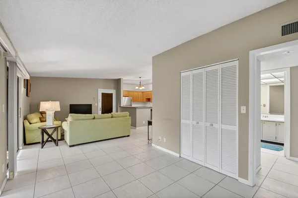 $130,000 | 15488 Lakes Of Delray Boulevard, Unit 207, Delray Beach, FL 33484