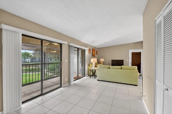 $130,000 | 15488 Lakes Of Delray Boulevard, Unit 207, Delray Beach, FL 33484