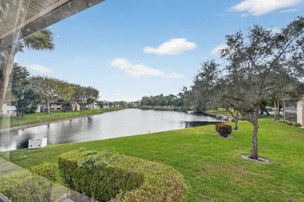 $130,000 | 15488 Lakes Of Delray Boulevard, Unit 207, Delray Beach, FL 33484