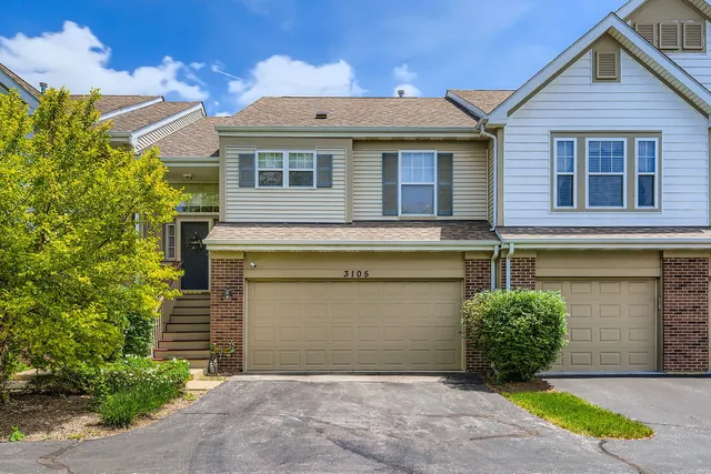 $384,900 | 3105 Saganashkee Lane, Naperville, IL 60564