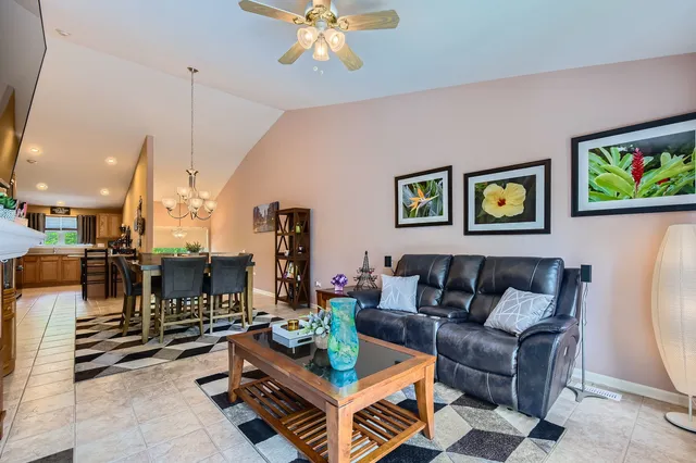 $384,900 | 3105 Saganashkee Lane, Naperville, IL 60564