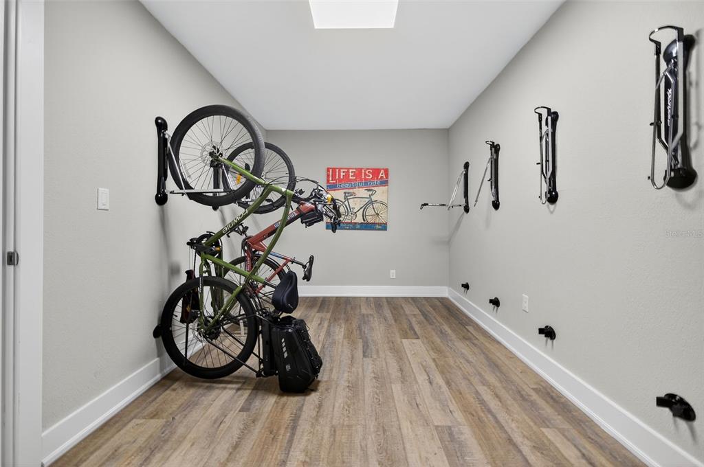 612 Bass Court, Unit 620B Dunedin, FL 34698 - Photo 24 of 32 a view of a livingroom with wooden floor