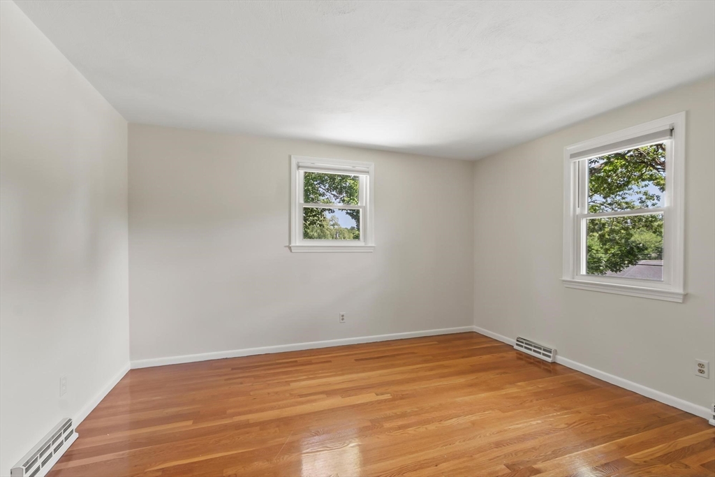 21 Cherokee Road Acton, MA 01720 - Photo 18 of 29