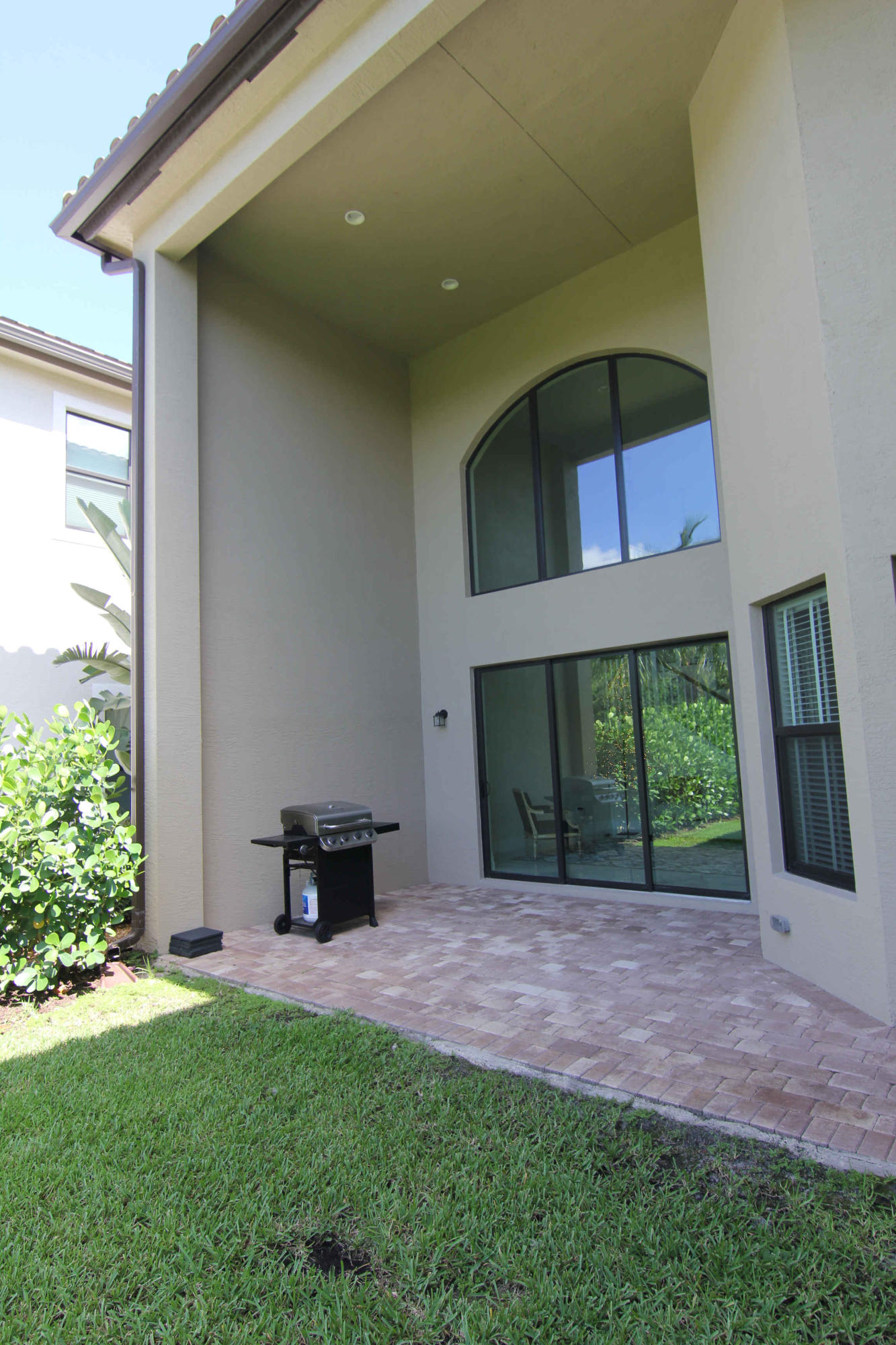 9487 Eden Roc Court Delray Beach, FL 33446 - Photo 34 of 41 Covered Patio