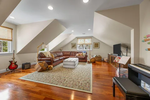 $6,450,000 | 8 Bowsprit Point, Mashpee, MA 02649