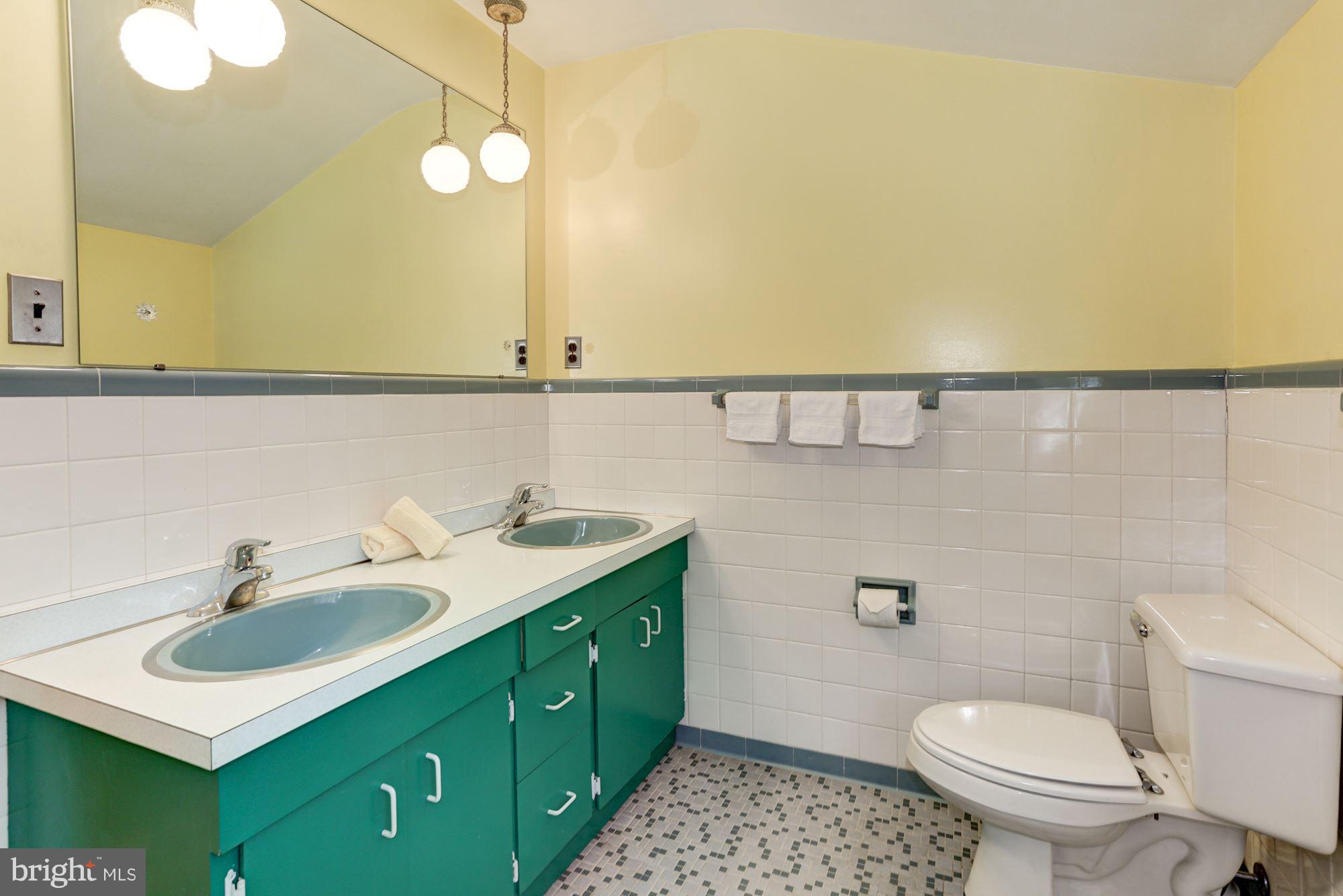 2113 Drury Road Silver Spring, MD 20906 - Photo 22 of 26 Upper Level Hall Bath