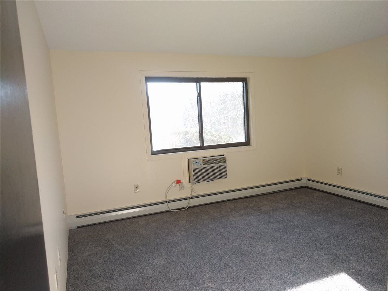 8 Strawberry Bank Road, Unit 1 Nashua, NH 03062 - Photo 9 of 22