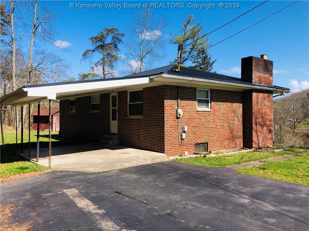 9466 Charleston Road Ripley, WV 25271 - Photo 2 of 19 Gallery Image 2
