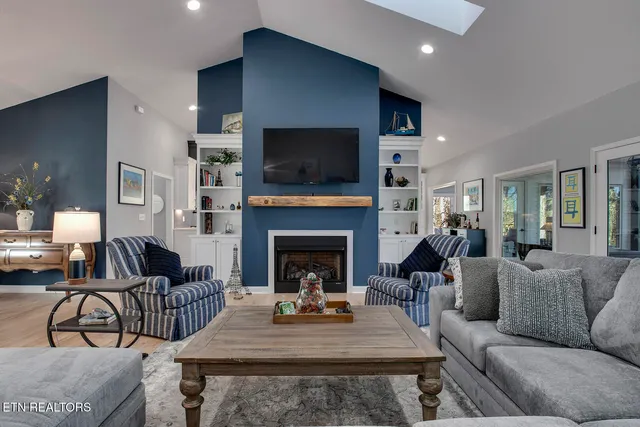 $1,900,000 | 356 Okema Way, Loudon, TN 37774