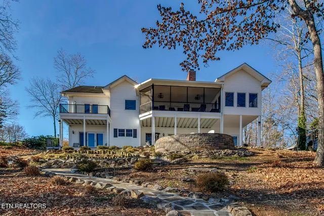 $1,900,000 | 356 Okema Way, Loudon, TN 37774