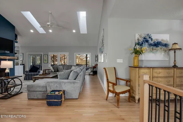 $1,900,000 | 356 Okema Way, Loudon, TN 37774