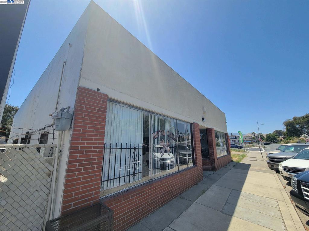 Undisclosed Address Pittsburg, CA 94565 - Photo 2 of 8