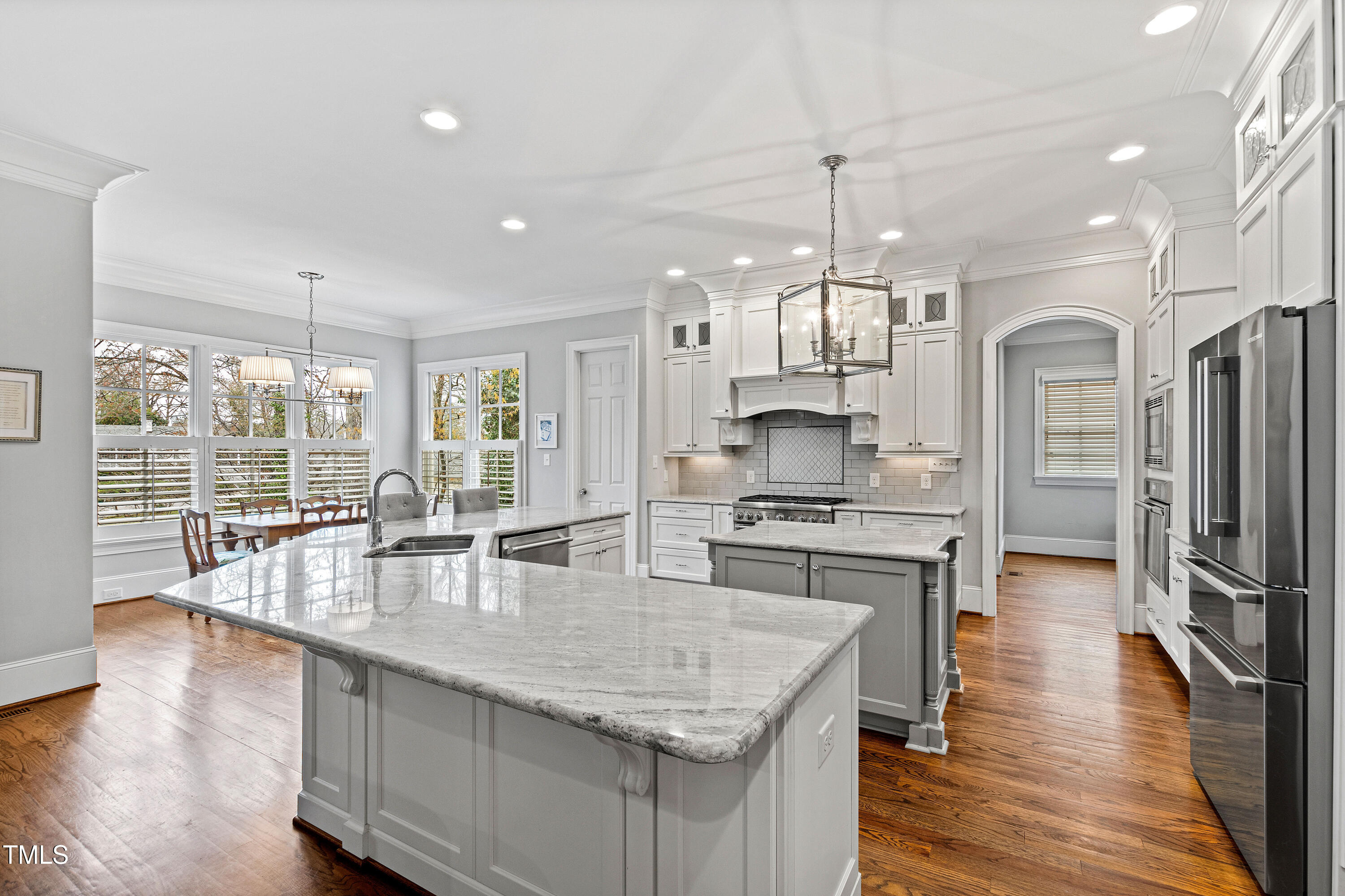 2635 Lakeview Drive Raleigh, NC 27608 - Photo 16 of 67 Lakeview (30)
