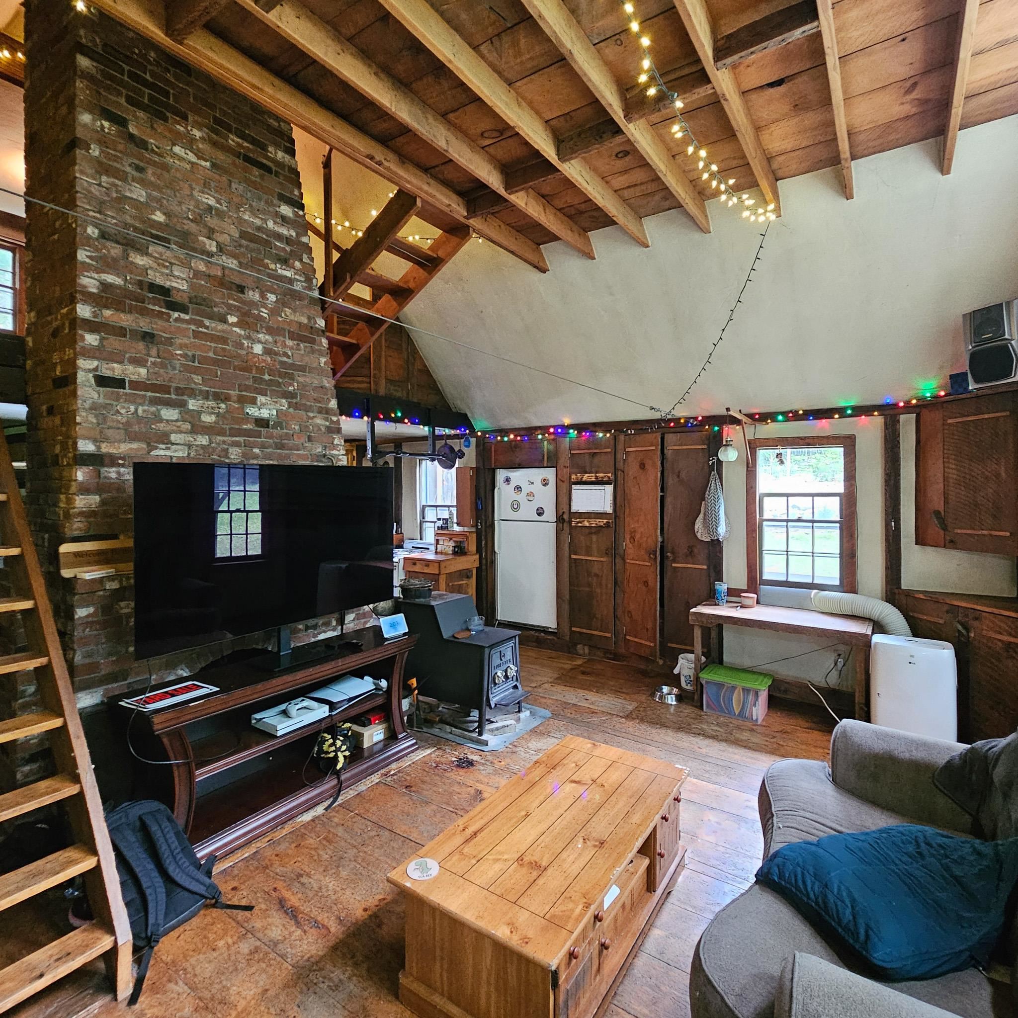 240 Black North Road Acworth, NH 03601 - Photo 3 of 34