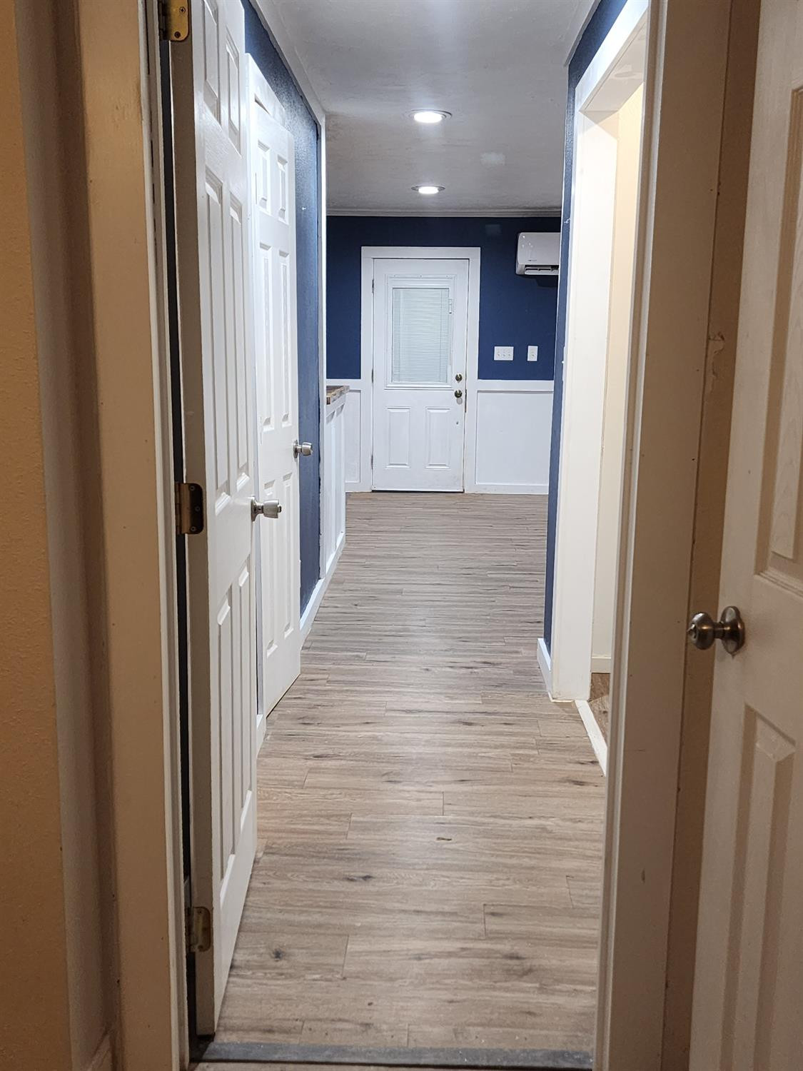 1012 North 6th Street Lamesa, TX 79331 - Photo 12 of 27 Hallway