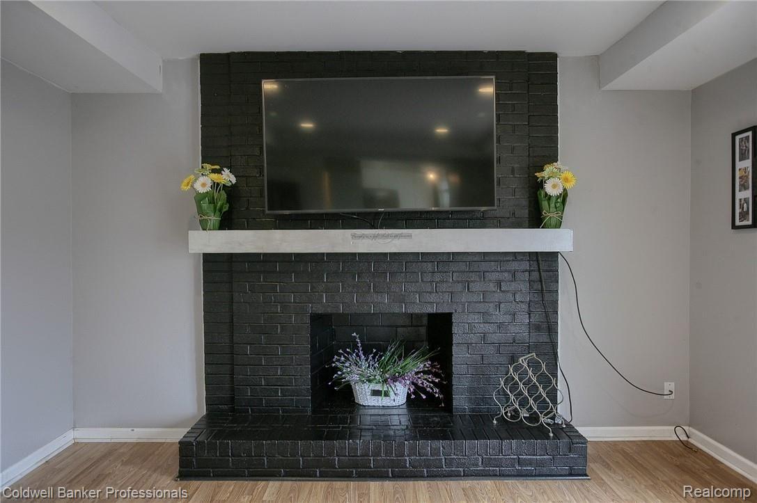 1440 Walnut Ridge Circle Canton, MI 48187 - Photo 12 of 30 13-Family Room Fireplace.jpg