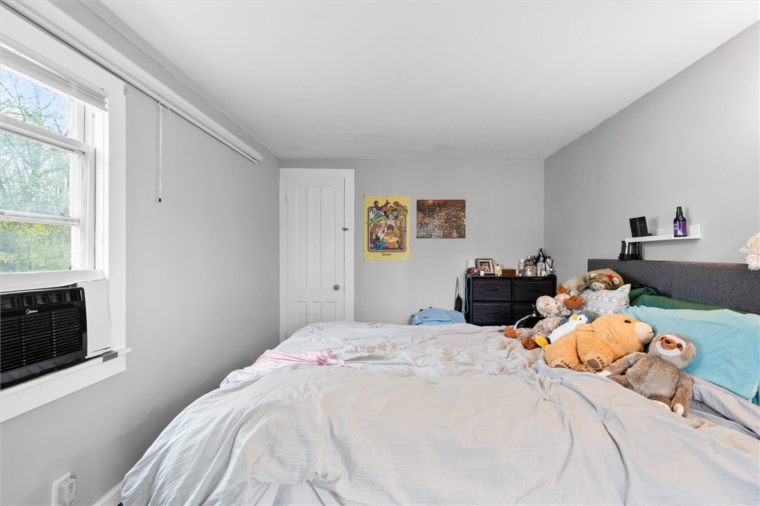 68 Garrow Street Auburn, NY 13021 - Photo 22 of 41 Upstairs bedroom 2