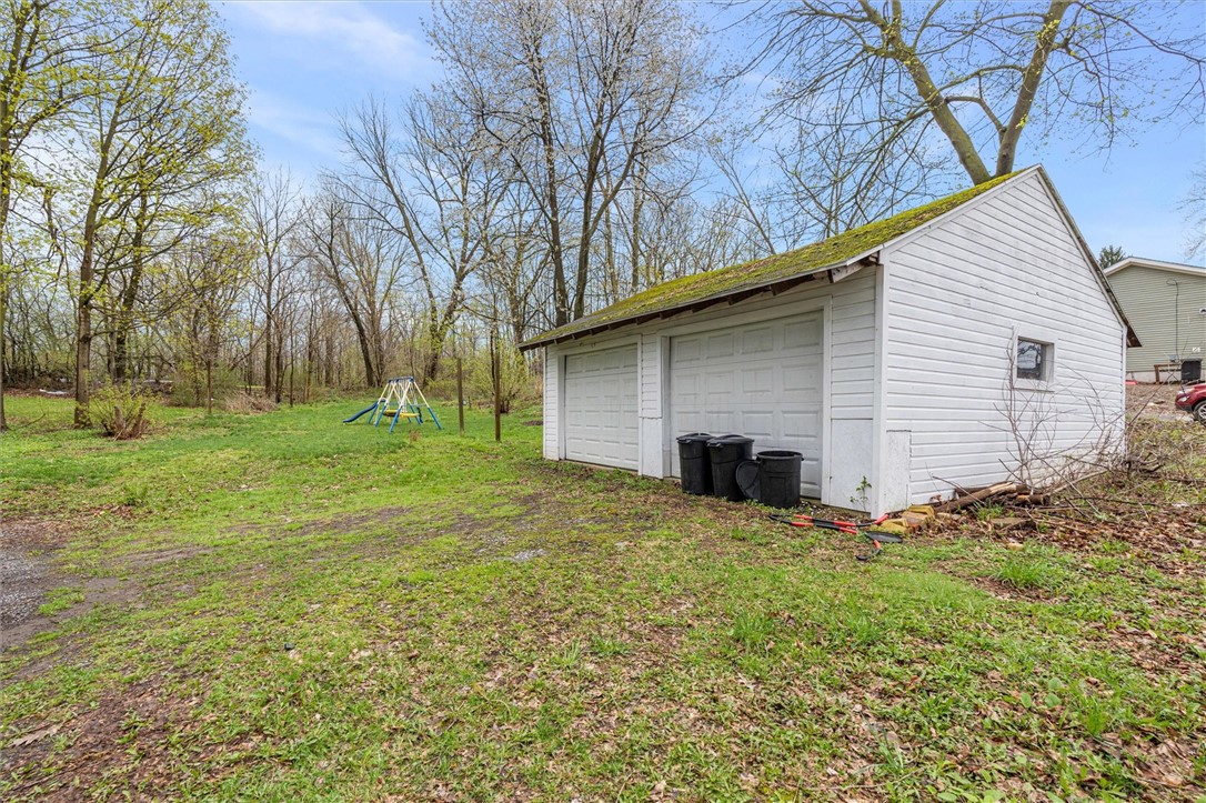68 Garrow Street Auburn, NY 13021 - Photo 32 of 41 2 car garage