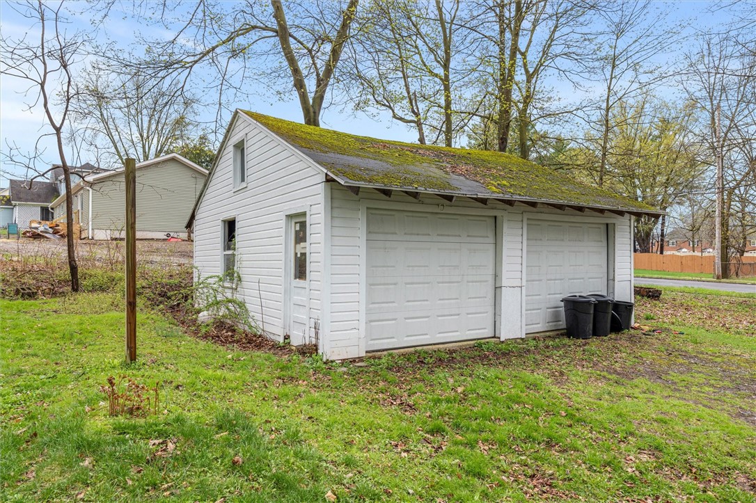 68 Garrow Street Auburn, NY 13021 - Photo 33 of 41 2 car garage