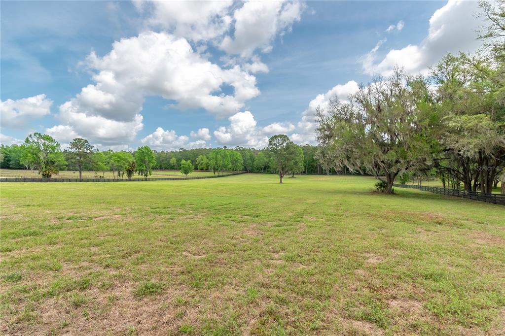 329 Reddick Reddick, FL 32686 - Photo 11 of 26