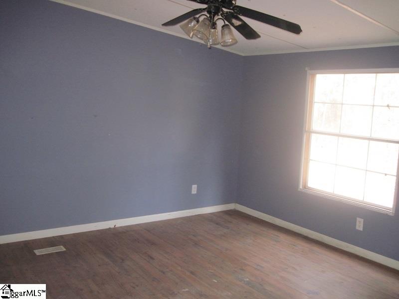 236 Ponder Road Greer, SC 29651 - Photo 3 of 6