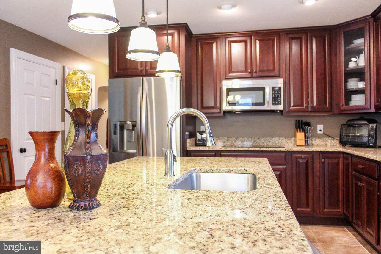 39982 Ben Morgan Road Leonardtown, MD 20650 - Photo 8 of 29 Kitchen