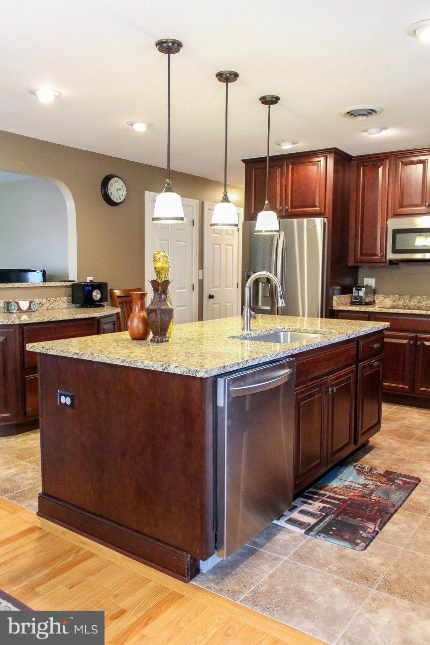 39982 Ben Morgan Road Leonardtown, MD 20650 - Photo 10 of 29 Kitchen