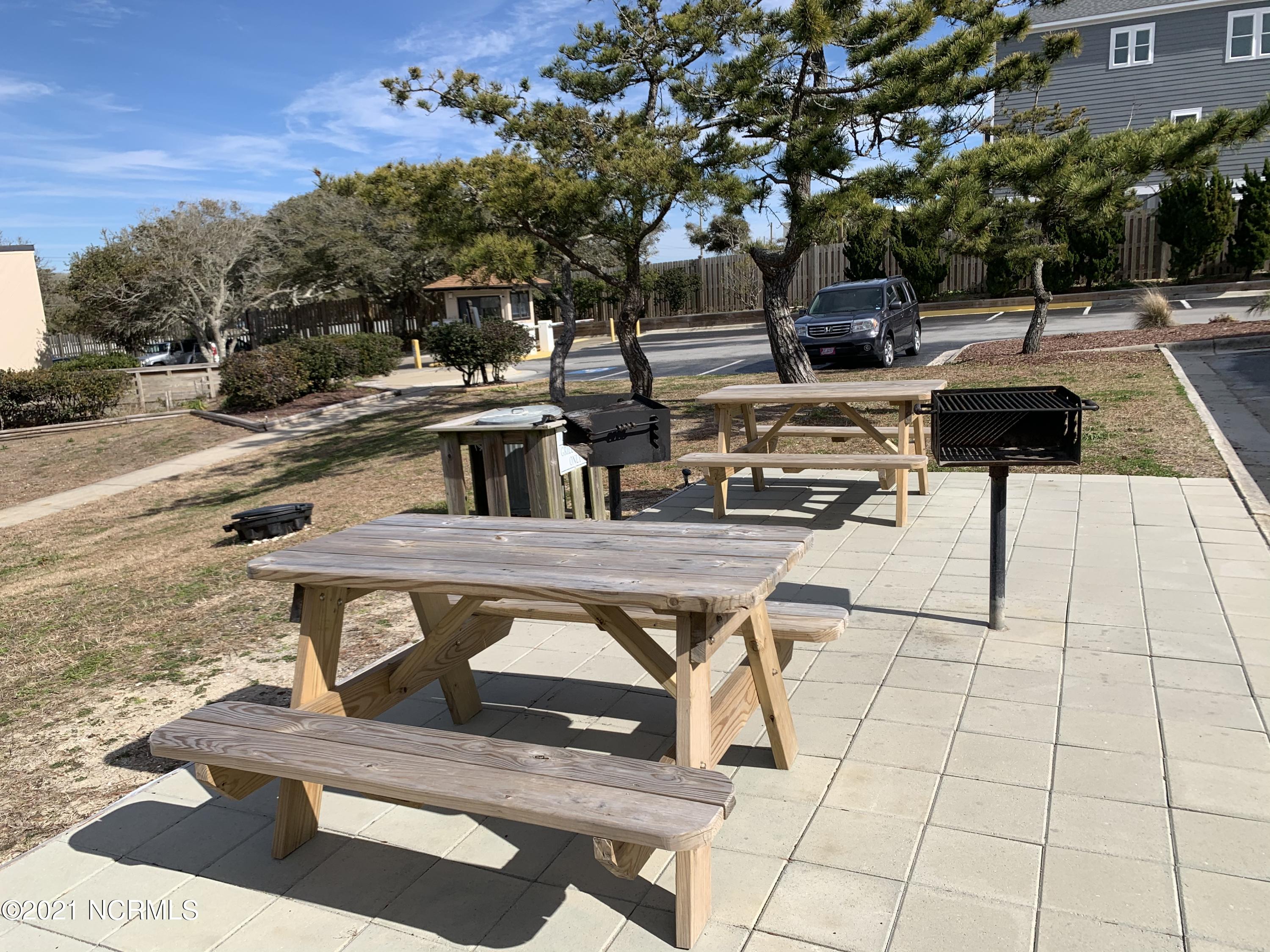 1505 Salter Path Road, Unit 439 Indian Beach, NC 28512 - Photo 41 of 44 Grill/Picnic Area