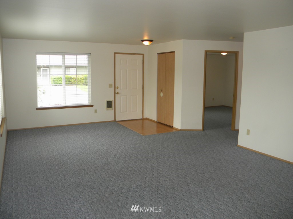 821 A South Laventure Road Mount Vernon, WA 98274 - Photo 2 of 9 Gallery Image 2
