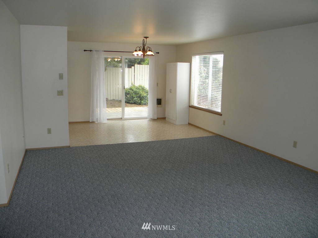 821 A South Laventure Road Mount Vernon, WA 98274 - Photo 3 of 9 Gallery Image 3