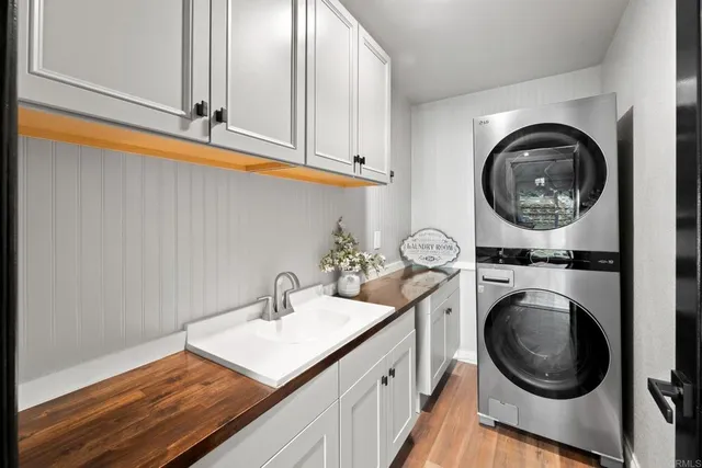 $2,440,000 | 7056 Del Cerro Boulevard, San Diego, CA 92120