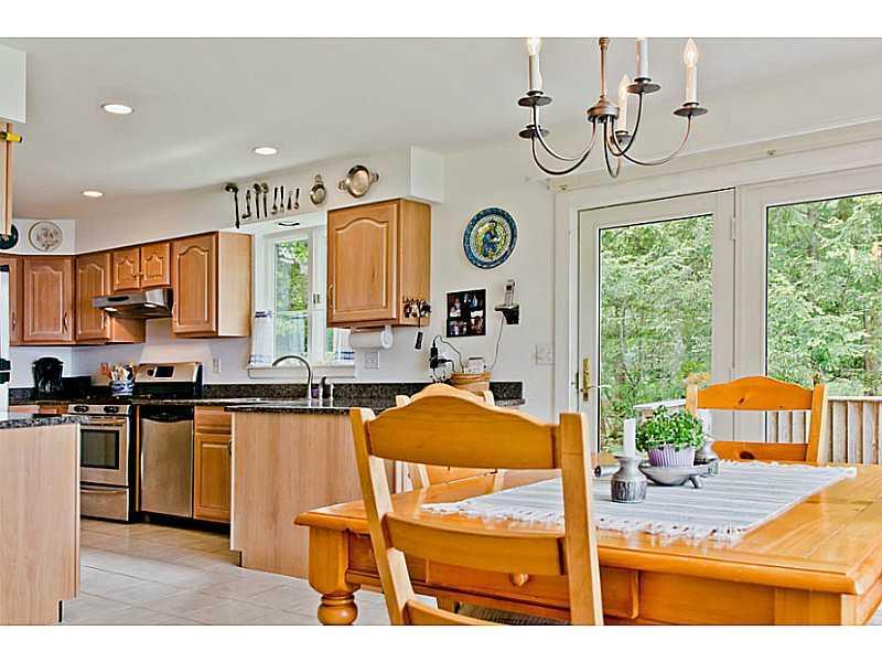284 Lower Flying Point Road Freeport, ME 04032 - Photo 8 of 22 Kitchen.