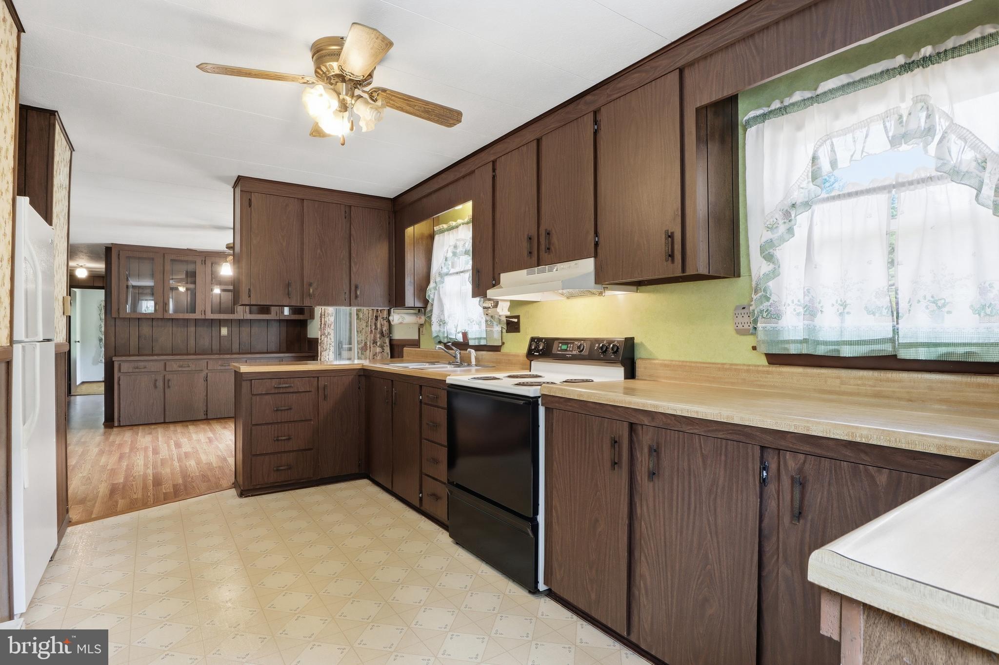 1809 Harkins Road Pylesville, MD 21132 - Photo 10 of 53