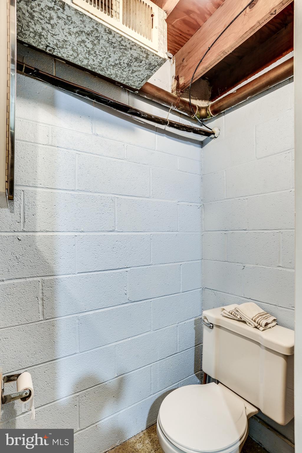 5648 Braxfield Road Halethorpe, MD 21227 - Photo 24 of 26 1/2 bath basement